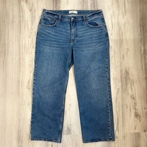 Abercrombie & Fitch Low Rise Baggy Jeans Size 31 Short